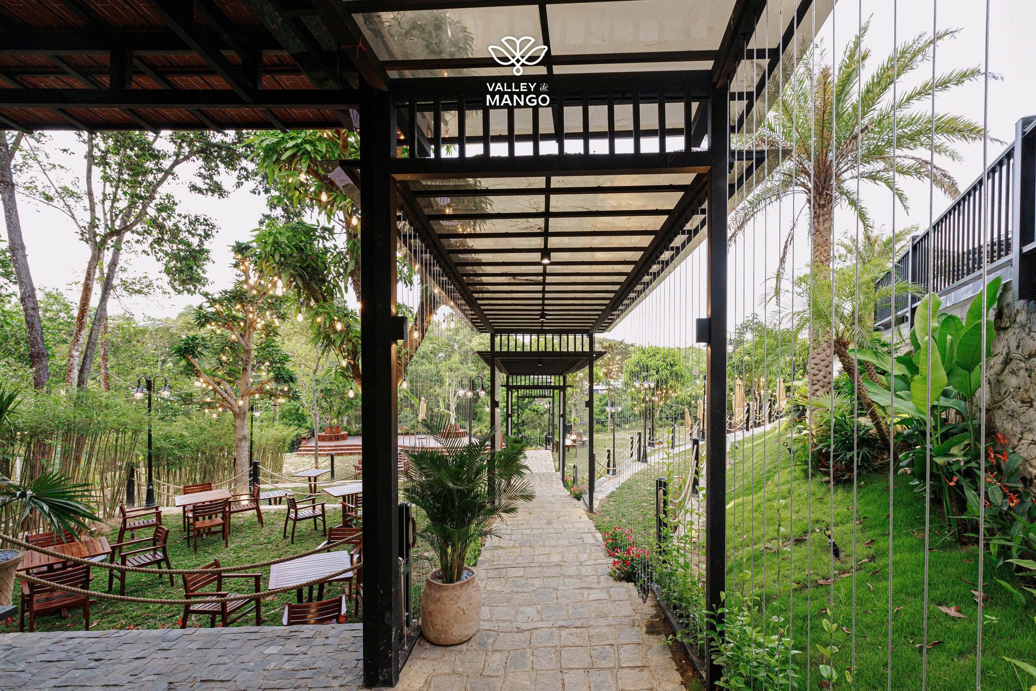 Valley de Mango Villa